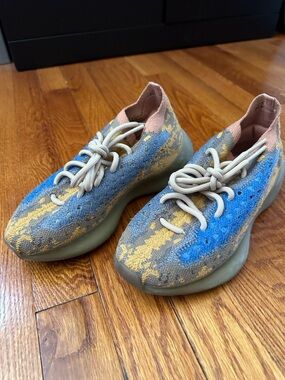 YEEZY 380 Sneakers